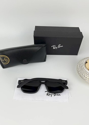  Beden siyah Renk Ray Ban Unisex Model Güneş Gözlüğü