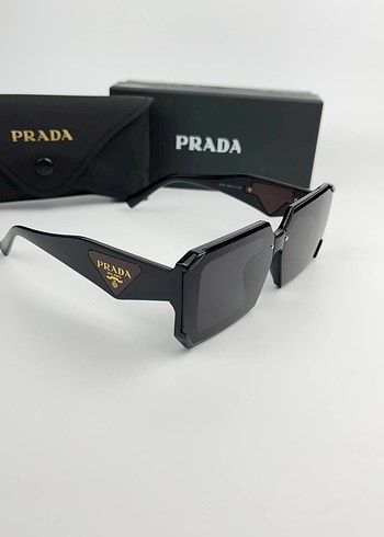 Prada Siyah Sokak Stili Kadın Güneş Gözlüğü - Görsel 3
