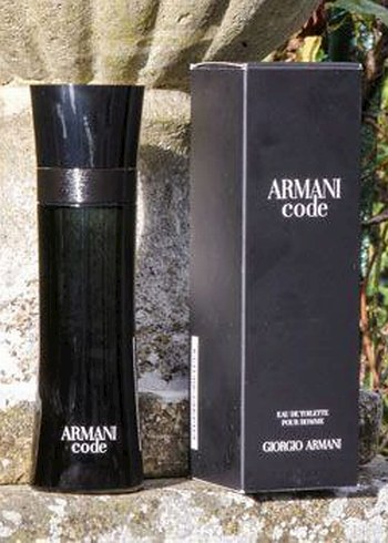 Giorgio Armani Code Erkek Parfümü Siyah - Görsel 4