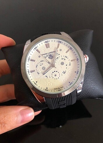 Tag Heuer TAG HEUER ERKEK SLİKON KORDON KOL SAAT