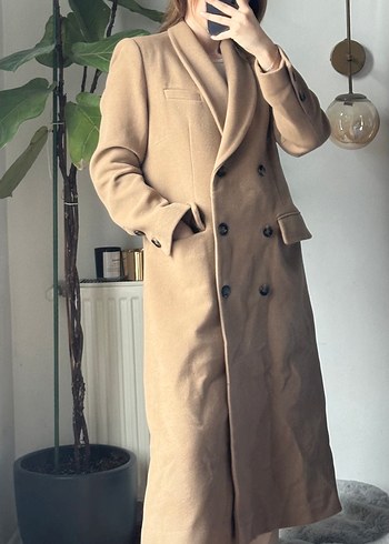 Düğmeli Bej Uzun Kaban - Görsel 2