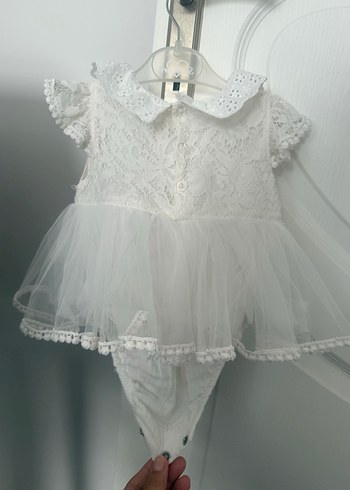 Kız Bebek Beyaz Dantel İşlemeli Elbise - Görsel 4