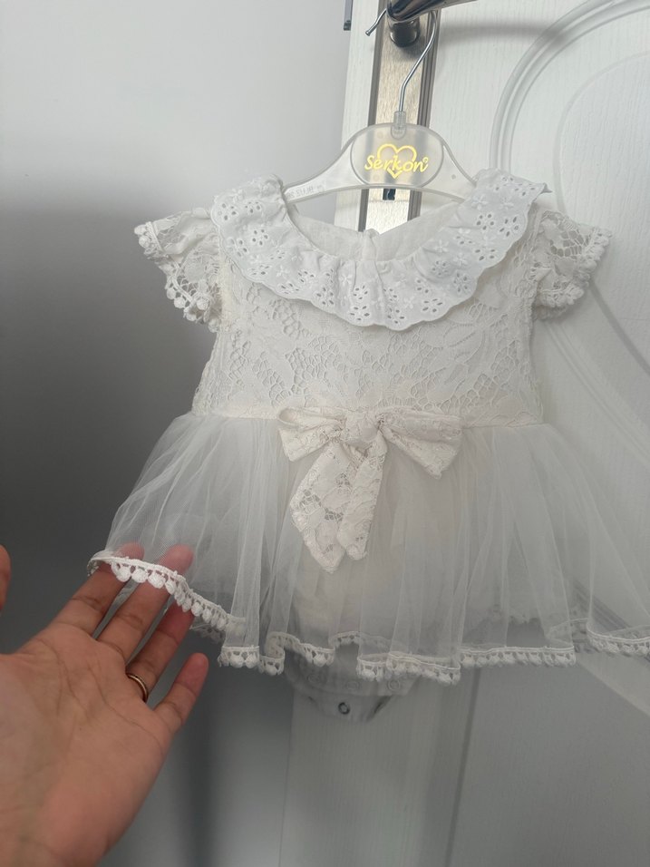 Kız Bebek Beyaz Dantel İşlemeli Elbise - Görsel 5