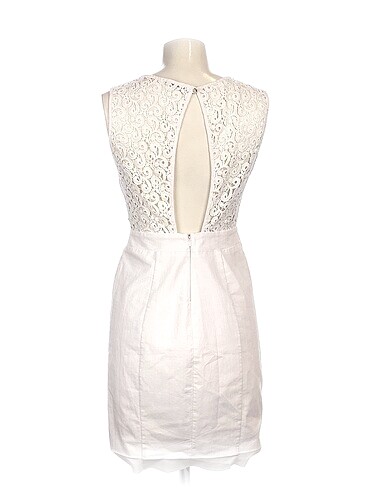 s Beden PreLoved Kısa Elbise %70 İndirimli.