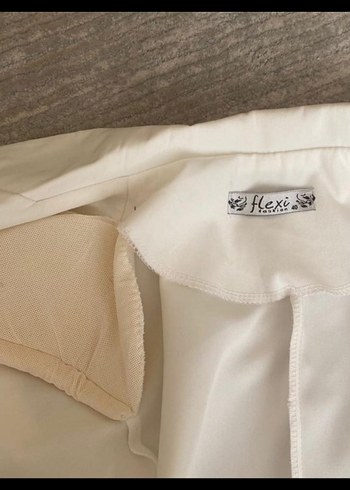 Düğmeli Beyaz Kadın  Blazer Ceket - Görsel 4