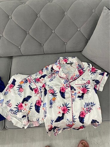Diğer 4lü saten pijama seti