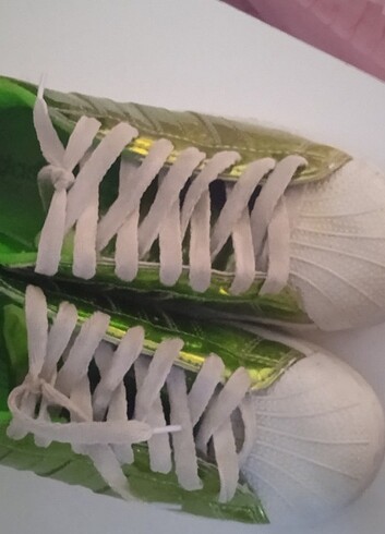 38 Beden yeşil Renk Adidas ayakkabı 