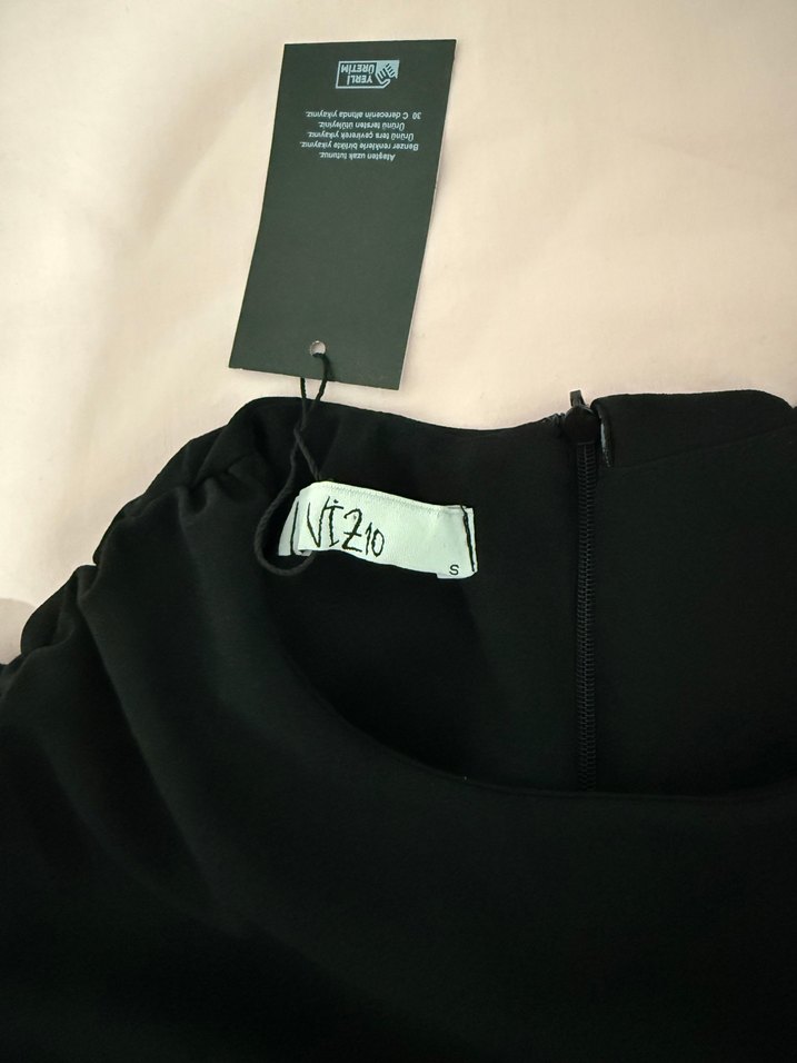 Siyah Uzun Kollu Drapeli Gotik Elbise - Görsel 3