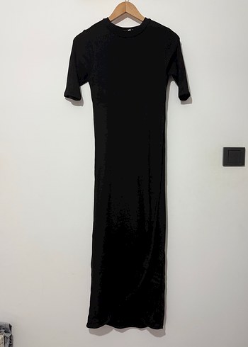 Siyah Kısa Kollu Uzun Elbise - Görsel 2