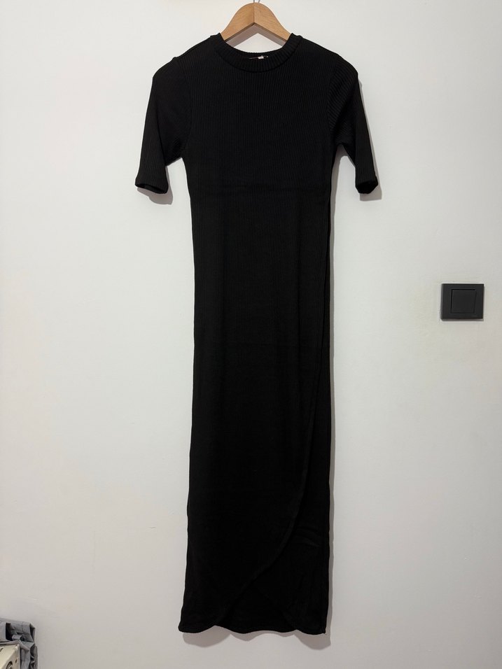 Siyah Kısa Kollu Uzun Elbise - Görsel 2