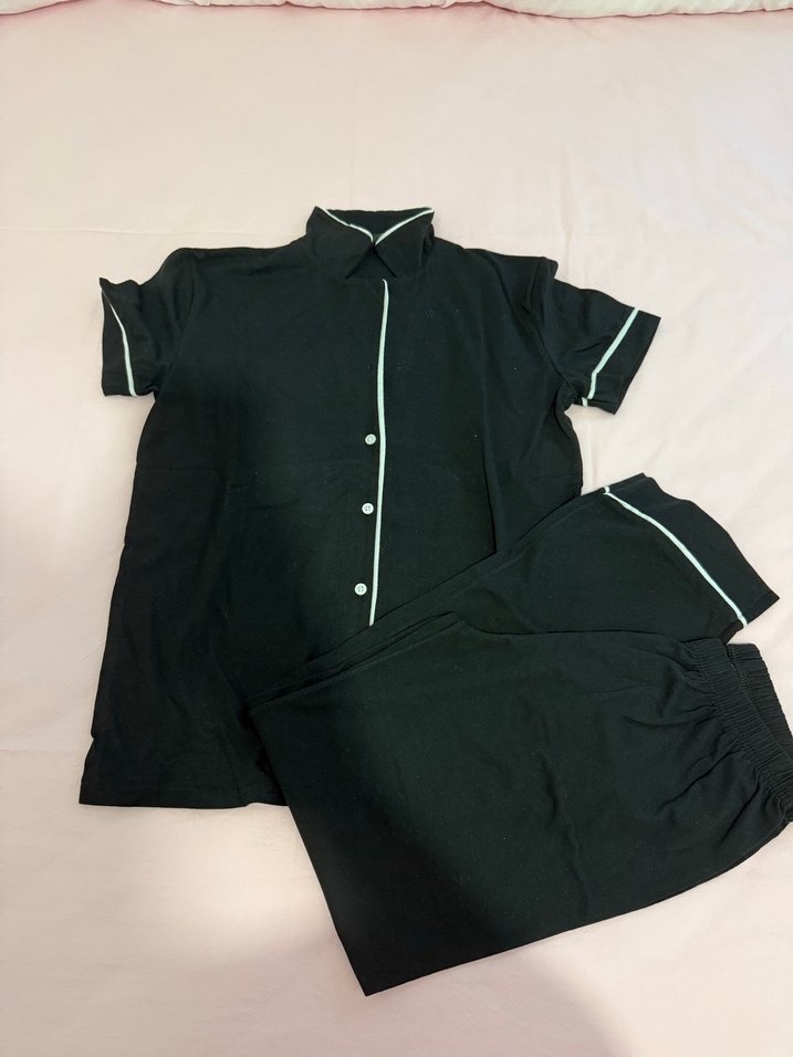 Siyah Kısa Kollu Regular Fit Pijama Takımı - Görsel 2