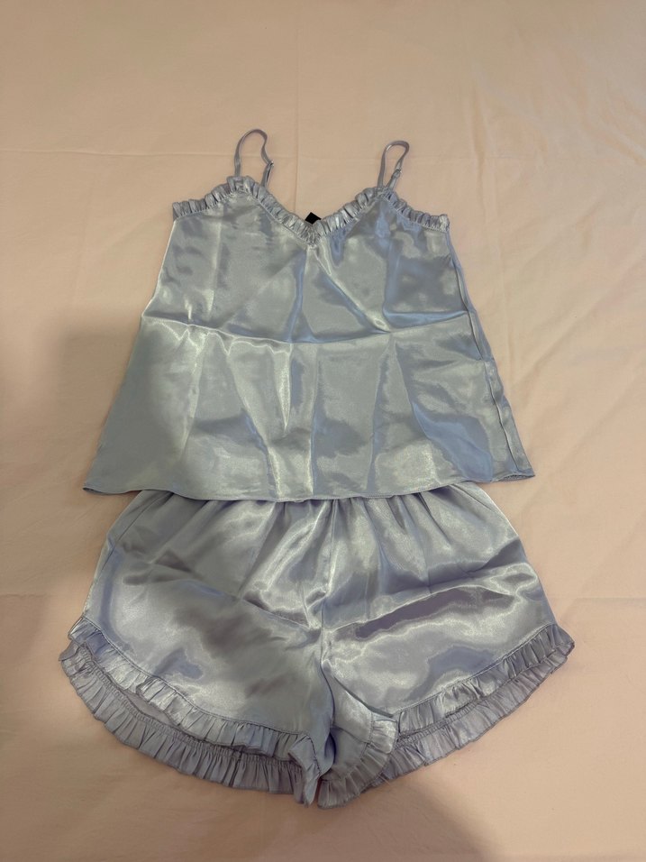 Parlak Gri Mini İp Askılı Kadın Pijama Takımı - Görsel 2