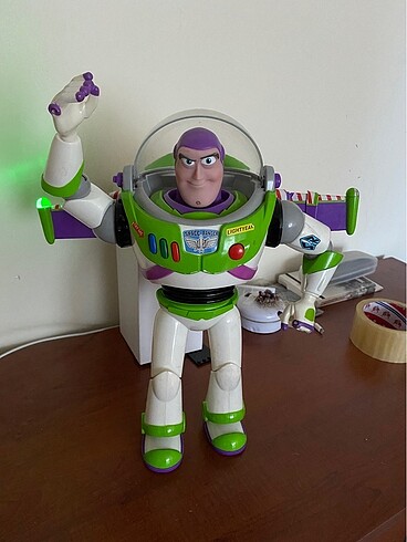 Buzz Lightyear figür