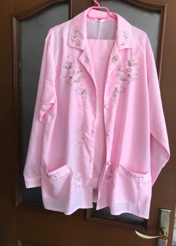 İşlemeli Uzun Pembe Kadın Pijama Takımı
