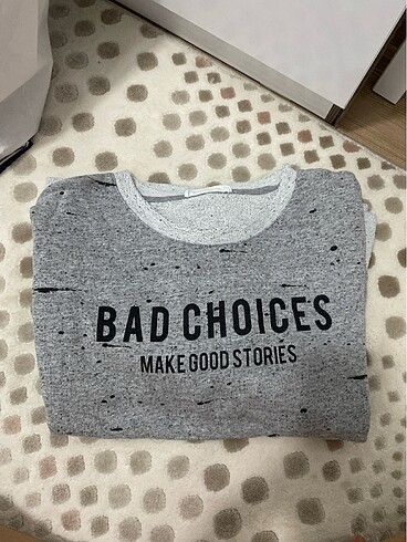Sweatshirt