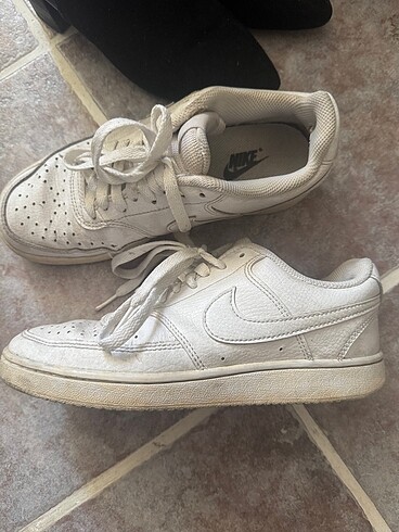 Nike court