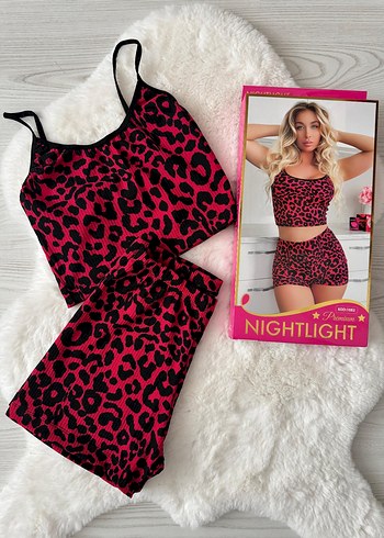 Kadın Pembe Leopar Desenli Pijama Takımı