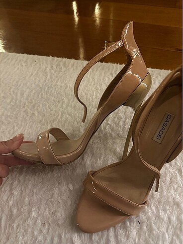Casadei Casadei markaya özgü blade topuk