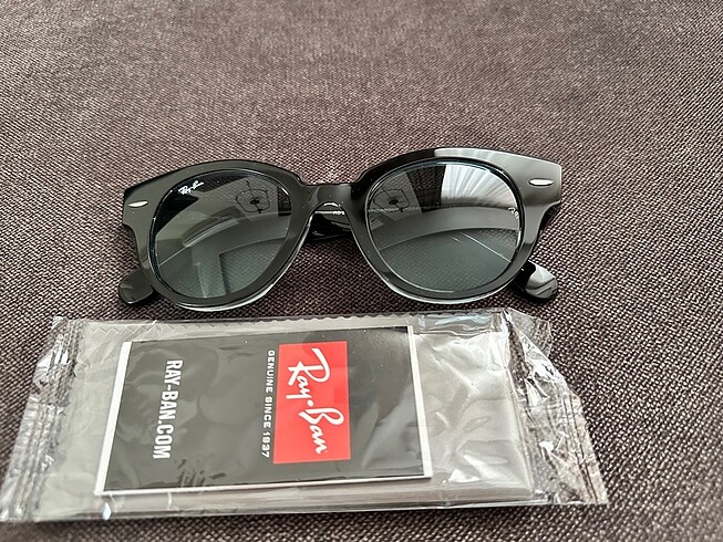 Ray Ban Ray-Ban Roundabout RB 2192 12943M - Siyah