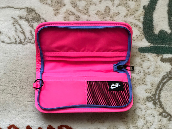 universal Beden Tertemiz Nike cüzdan 