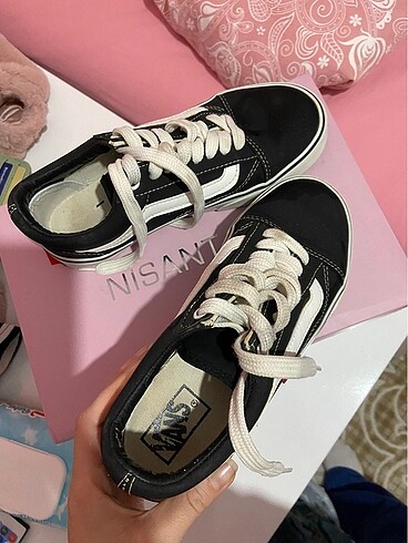 36 Beden siyah Renk REPLİKA VANS YENİ GİBİ