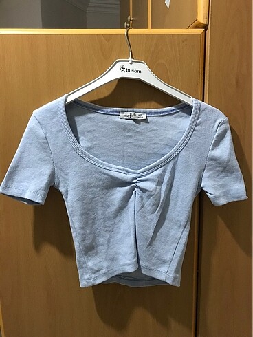 Buz mavisi crop