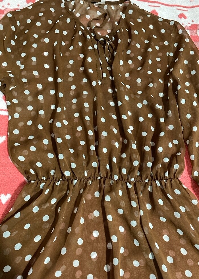 Puantiyeli şifon elbise - Görsel 2