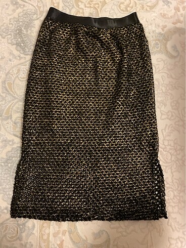 Yanı yırtmaçlı simli etek - Görsel 6