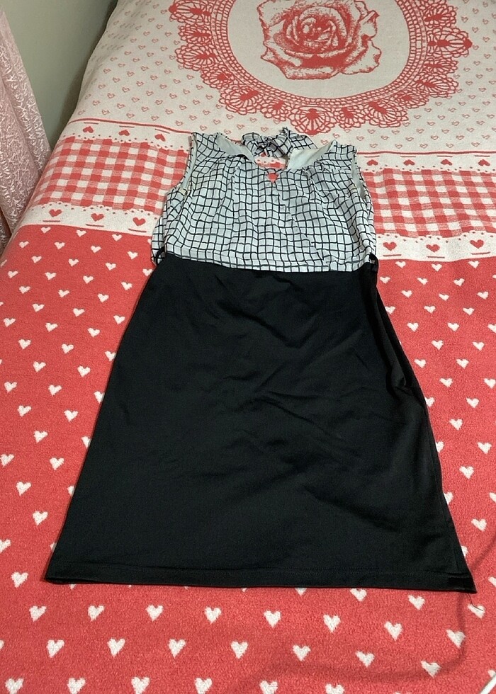 Askılı arkadan bağlamalı elbise - Görsel 3