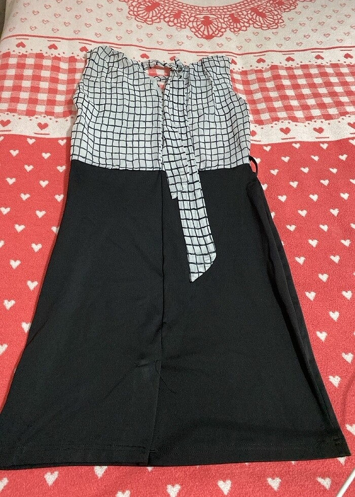 Askılı arkadan bağlamalı elbise - Görsel 4