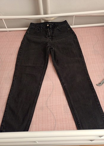 Düğmeli Siyah Kadın Midi Kot Pantolon - Görsel 4