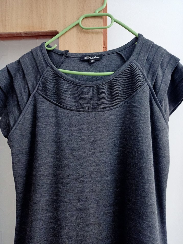 Gri Kolsuz Midi Triko Elbise - Görsel 2