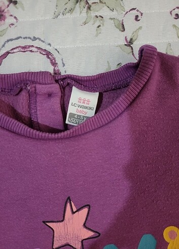 LC Waikiki Kiz sweatshirt