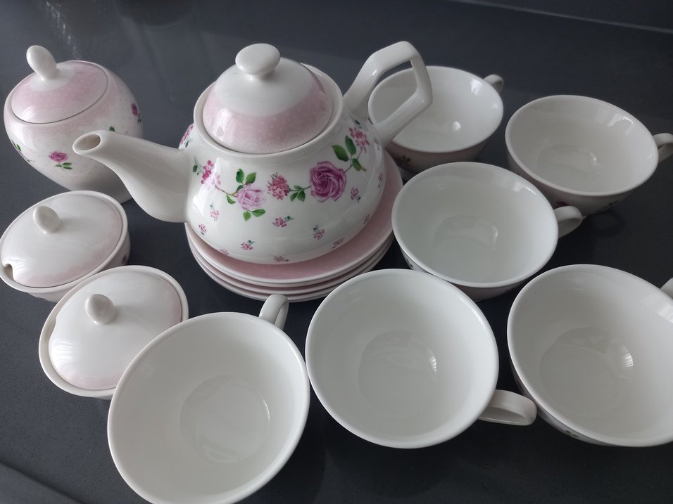 Pastel Desenli Beyaz Porselen Çay Seti - Görsel 5