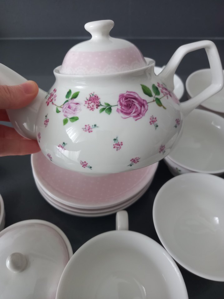 Pastel Desenli Beyaz Porselen Çay Seti - Görsel 3