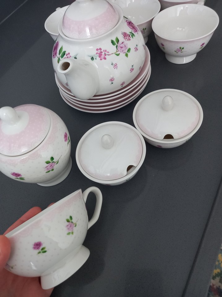 Pastel Desenli Beyaz Porselen Çay Seti - Görsel 2