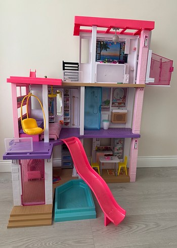 Pembe Oyuncak Ev Kaydıraklı