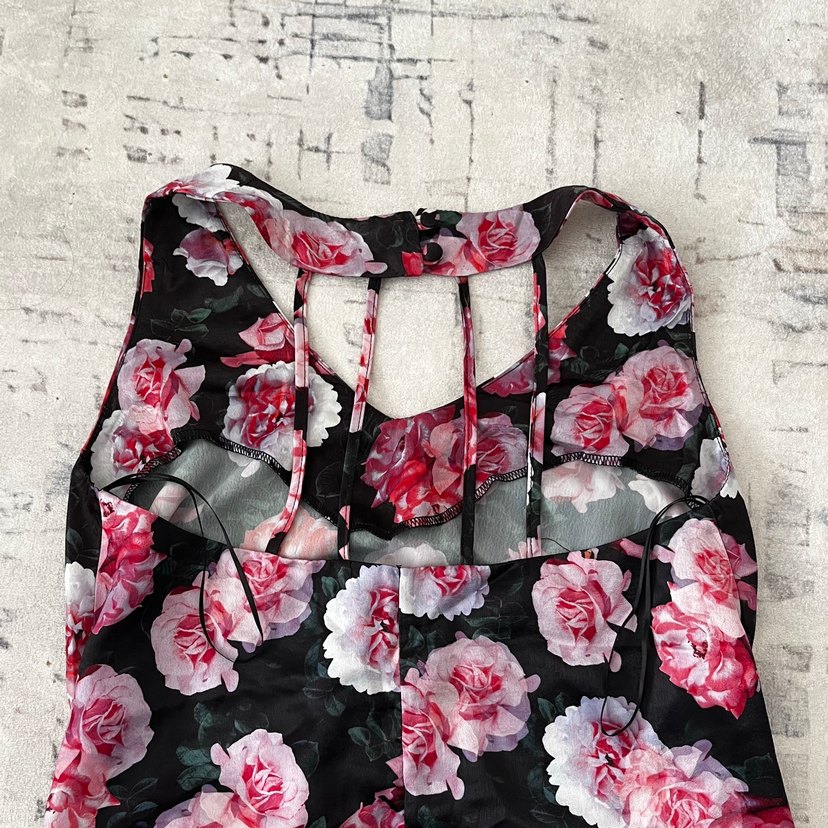 Çiçek Desenli Saten Bluz - Görsel 2