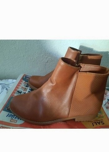 Kahverengi Deri Kadın Dolgu Topuk Bot