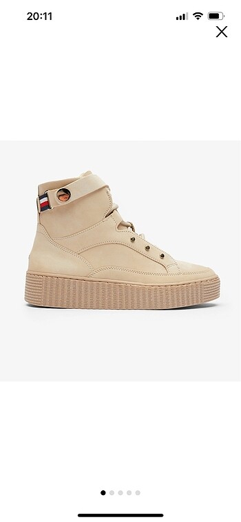 Tommy Hilfiger Bot