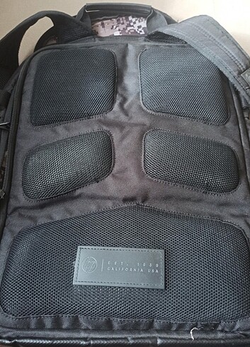 Beden siyah Renk HP 15.6'' ODYSSEY NOTEBOOK SIRT ÇANTASI- (SİYAH)