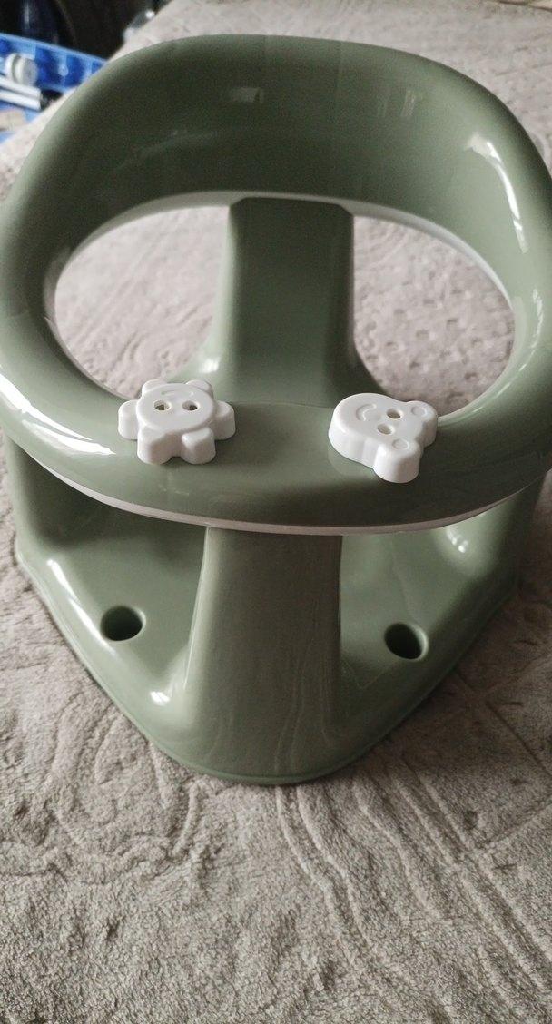 Gri ve Beyaz Bebek Mama Sandalyesi - Görsel 3