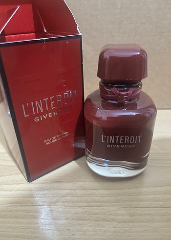 Givenchy L'Interdit rouge ultime Kadın Parfümü 80 ml