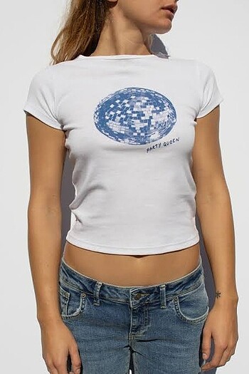 subdued party queen baby tee crop urban outfitters