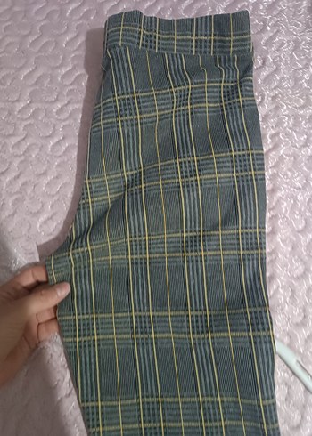 l Beden gri Renk Kadın Gri Kareli Kemerli Pantolon