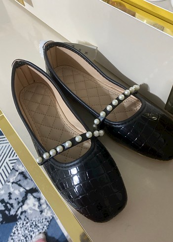 Siyah Yılan Desenli İnci Detaylı Kadın Babet - Görsel 4