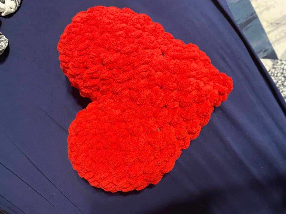 Nakışlı Kalp Şekilli Yastıklar - Görsel 4