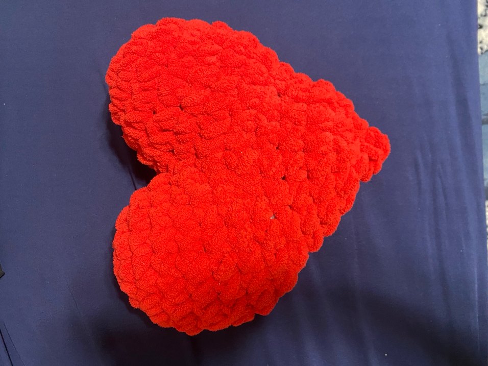 Nakışlı Kalp Şekilli Yastıklar - Görsel 2