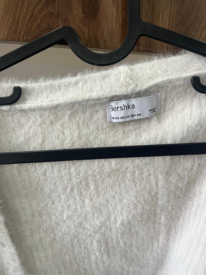 Bershka peluş hırka - Görsel 3