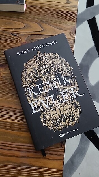 Fantastik kitap ciltli 